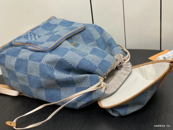 WIS Backpack Montsouris LOUIS VUITTON 0108